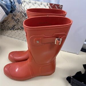 Hunter Boots short, in coral color
